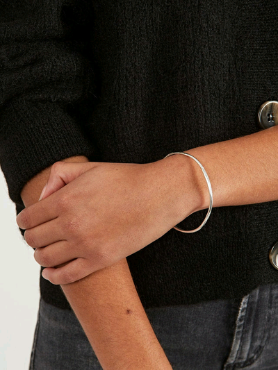 BY IRIS Ava Silver Bangle